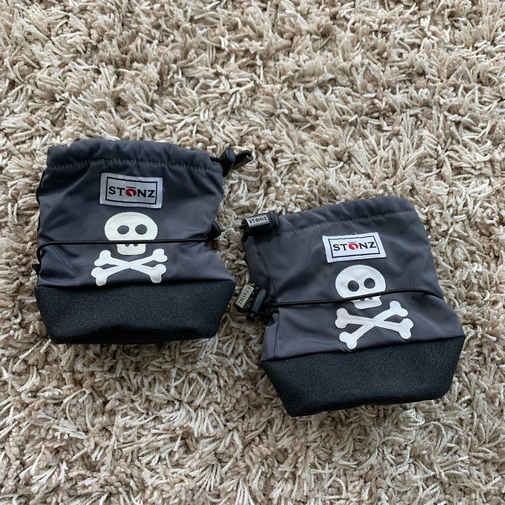 Stonz Wear Baby Booties with Skull